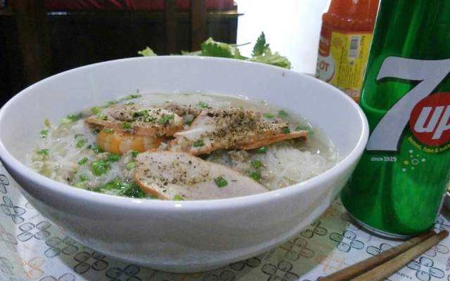 Quán Ăn Tú Trinh - Hủ Tiếu Đuôi Heo & Hoành Thánh