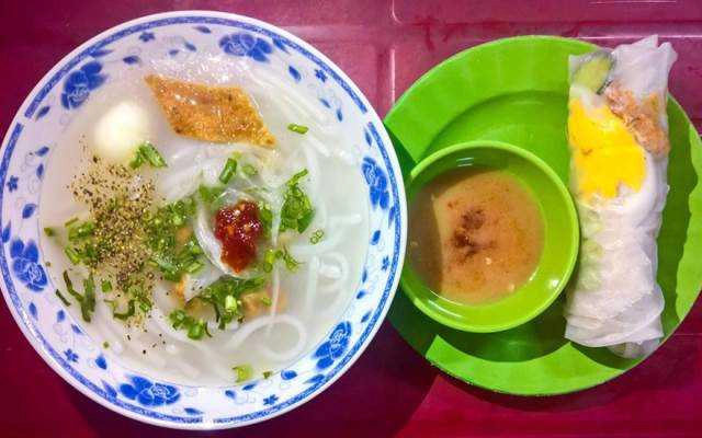 Quán Ăn Tư Ù - Bánh Canh & Bánh Cuốn