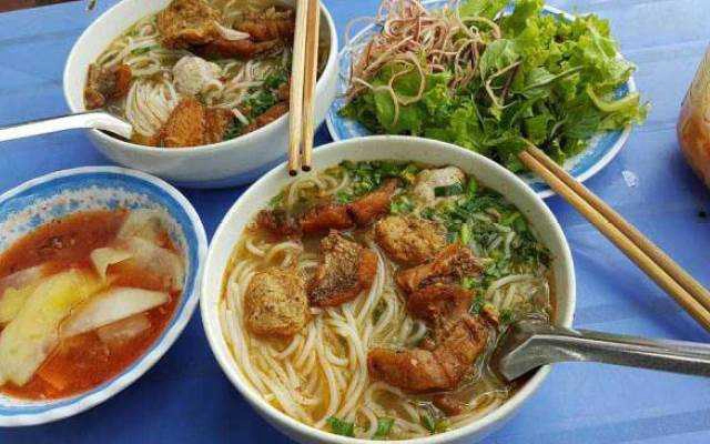 Quán Ăn Tuấn Anh - Bún Cá, Bún Chả & Lẩu