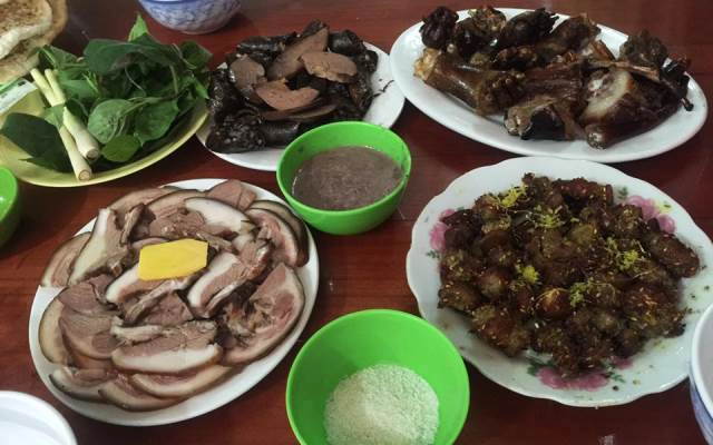 Quán Ăn Tuân Thành - Đặc Sản Thịt Chó & Mèo