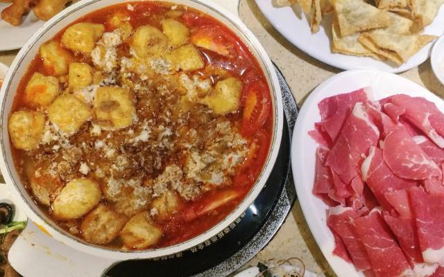Quán Ăn Vương Quốc Lẩu