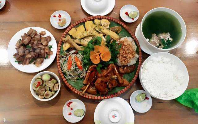 Quán Ăn Xì Quách Quán - Gà Mẹt, Lẩu & Nướng