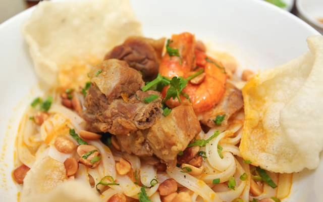 Quán Ăn Quán Bà Phú - Bún & Mì Quảng