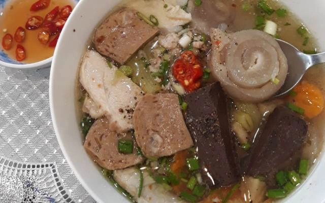 Quán Ăn Quán Bi Bi - Hủ Tiếu, Bún Riêu & Bò Kho