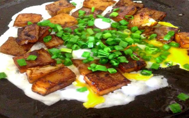 Quán Ăn Quán Bột Chiên Bình Dân - Lê Văn Lương