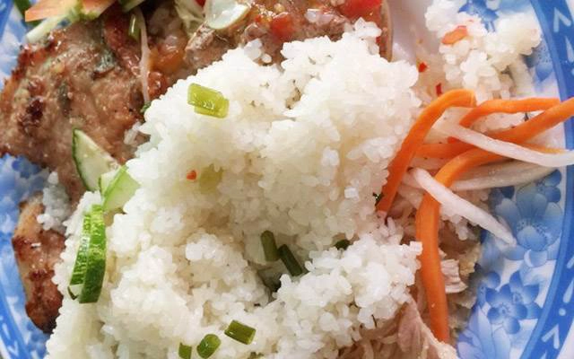 Quán Ăn Quán Cây Xoài - Bún Thị Nướng & Cơm Tấm