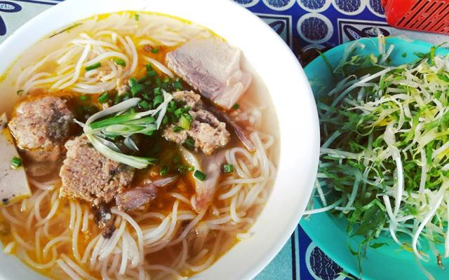 Quán Ăn Quán Cô Phương - Bánh Căn & Bún Bò