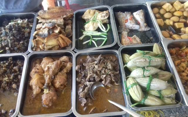 Quán Ăn Quán Cơm 476 - Nguyễn Thị Thập