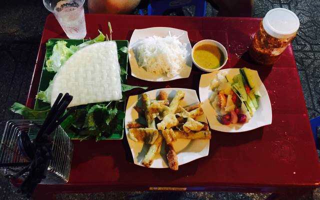 Quán Cơm Cô Nhi Quán - Nem Nướng Đà Lạt & Chả Ram Bắp 25k