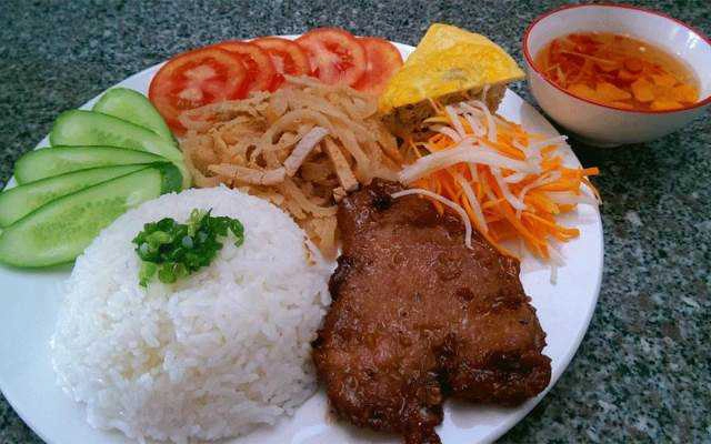 Quán Cơm Ngân Quán - Cơm Văn Phòng