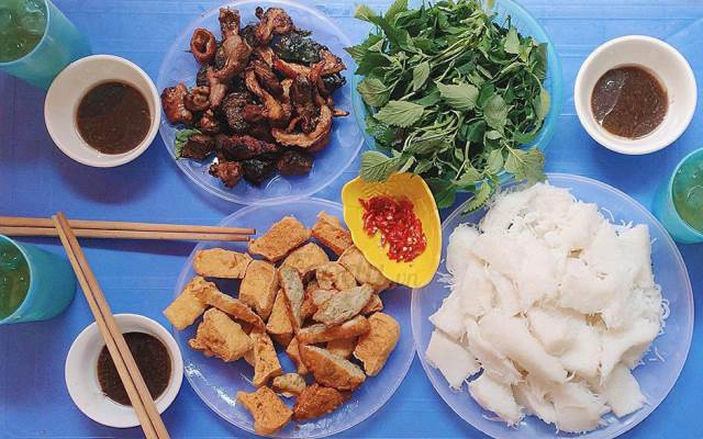 Quán Ăn Quán Giang - Bún Đậu Lòng Rán