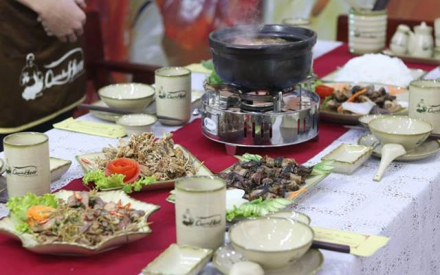 Quán Ăn Quán Họ Hứa - Đặc Sản Dân Tộc