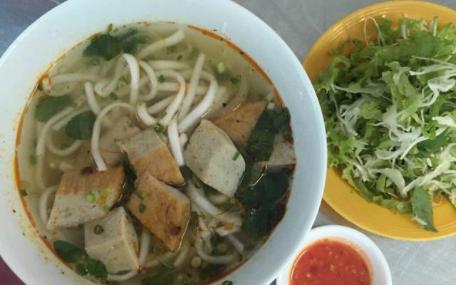 Quán Ăn Quán Hoàng - Bún Chả Cá