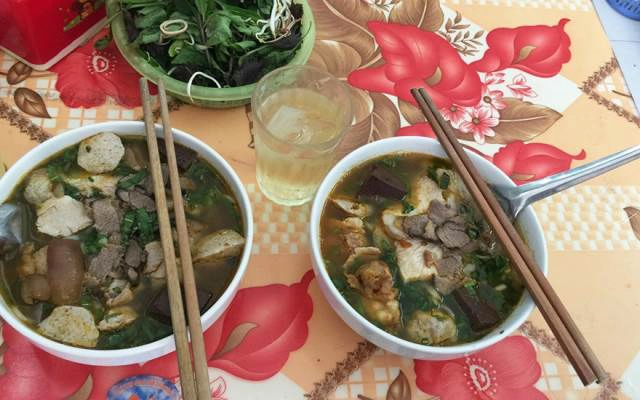 Quán Ăn Quán Huế - Bún Bò Huế & Lẩu Đuôi Bò