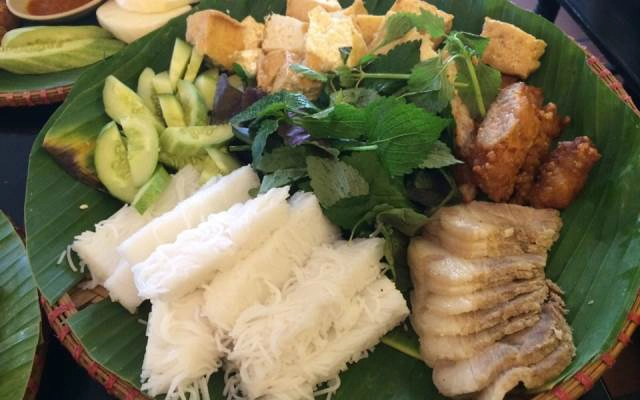 Quán Ăn Quán Mẹt Lá - Bún Đậu Mắm Tôm