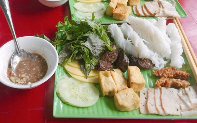 Quán Ăn Quán Nhà - Bún Đậu Mắm Tôm & Bún Chả Hà Nội