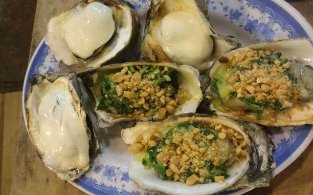 Quán Nhậu A Quắn Quán - Hàu 29 Vị & Hải Sản