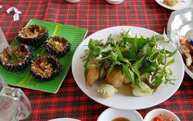 Quán Nhậu Ẩm Thực Biển & Biển - Hải Sản & Gà Tiềm Ớt Hiểm