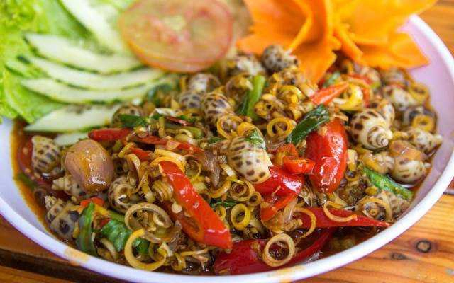 Quán Nhậu Bên Hồ - Đặc Sản Biển