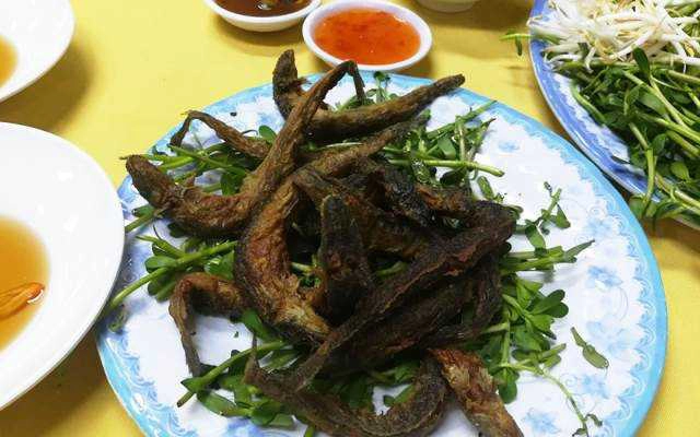 Quán Nhậu Chí Tài - Ẩm Thực Sài Gòn
