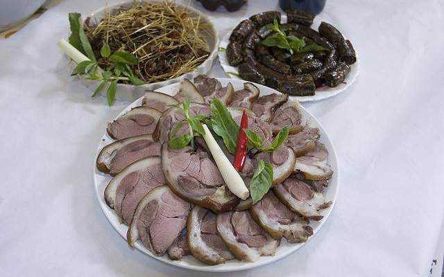 Quán Nhậu Đắc Phú - Thịt Chó Thui Rơm