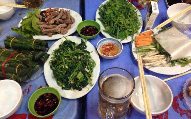 Quán Nhậu Định Nguyệt - Bia Hơi & Các Món Nhậu