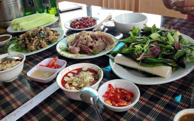 Quán Nhậu Đông Giang - Dê Núi & Gà Đồi Ninh Bình