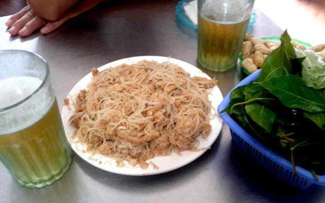 Quán Nhậu Hải Vân - Bia Hơi, Nem Nắm Nam Định