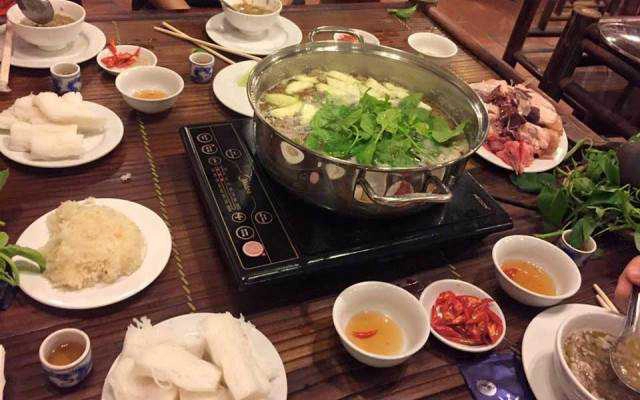 Quán Nhậu Hồ Sen - Bia Tươi & Gà Quê