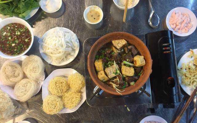 Quán Nhậu Lẩu Dê Vinh Râu