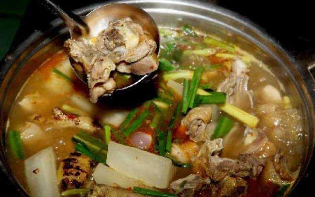 Quán Nhậu Lẩu Gà - Lê Hồng Phong