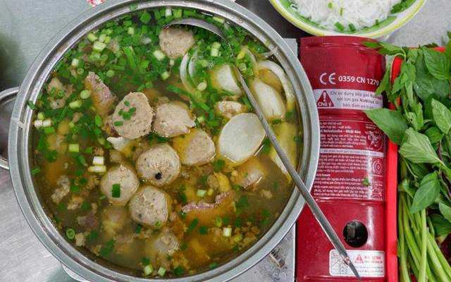 Quán Nhậu Nga Thịnh 2 - Lẩu Đuôi Bò & Lẩu Gà Nòi