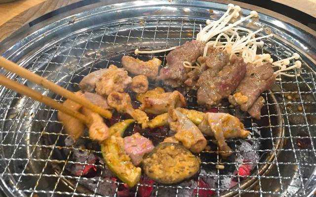 Quán Nhậu Ngói - Ốc - Lẩu & Nướng