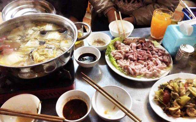 Quán Nhậu Nguyễn Quyền - Lẩu Cháo Lòng