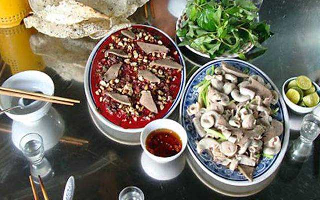 Quán Nhậu Quán 52 - Cháo Lòng, Tiết Canh & Các Món Nhậu Bình Dân