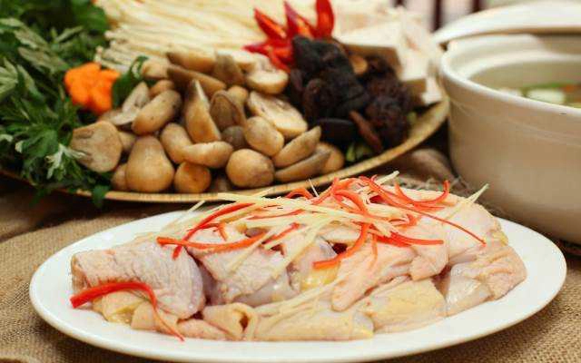 Quán Nhậu Hồ Xanh - Lẩu Gà Nấm & Gà Nướng