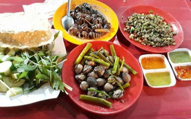 Quán Nhậu Quán Xuyến - Ốc & Hải Sản