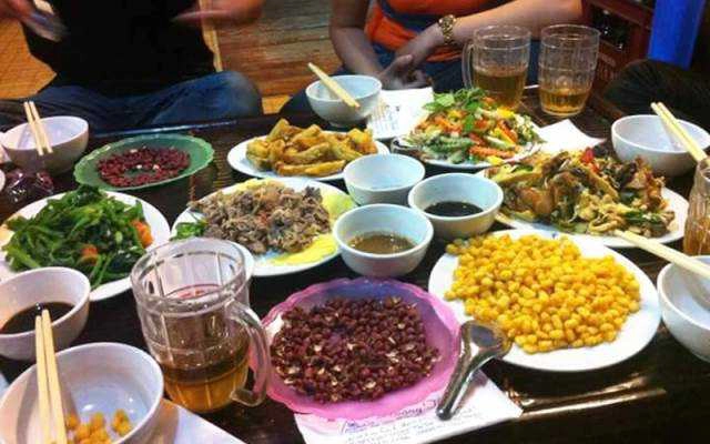 Quán Nhậu Rượu Nhà Sàn Hoàng Thanh