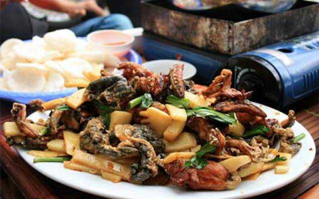Quán Nhậu Rượu Quê Ếch Đồng - Chợ Con