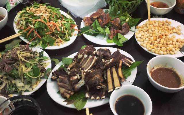 Quán Nhậu Sinh Đôi - Bia Hơi & Các Món Nhậu