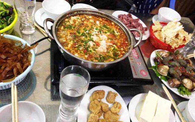 Quán Nhậu Tấn Phát Quán - Bún Đậu & Lẩu Cua Đồng