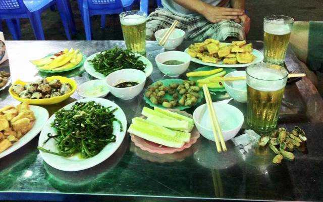 Quán Nhậu Thuý Xồm Quán - Bia Hơi Và Các Món Nhậu