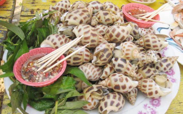 Quán Ăn Quán Ốc - Phùng Văn Cung