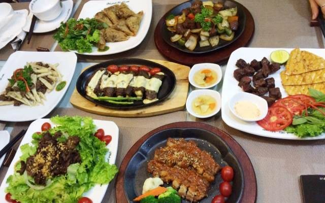 Quán Ăn Quán Phố - Hương Vị Hà Thành