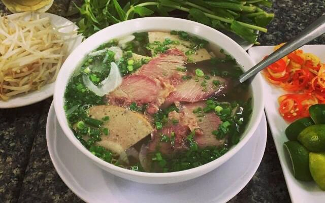 Quán Ăn Quán Phở Tái Nạm - Xóm Chiếu