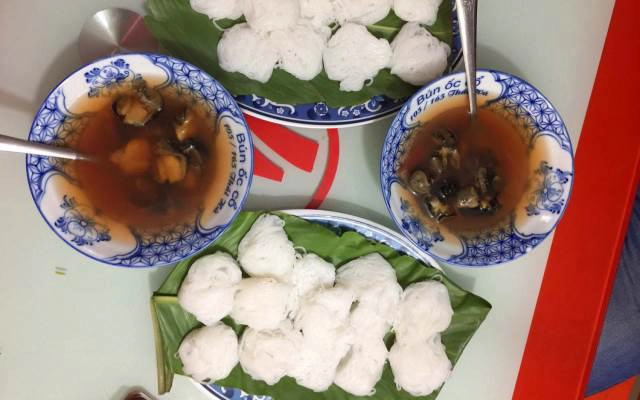 Quán Ăn Quán Thảo - Bún Ốc Cổ & Chè Nhiều Loại