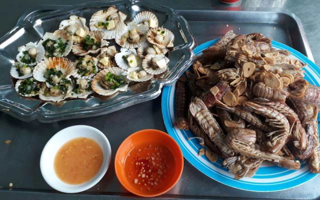 Quán Ăn Quán Thi - Hải Sản & Các Món Nhậu Bình Dân