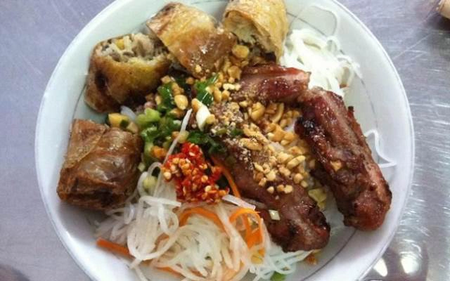 Quán Ăn Quán Thúy Hằng - Bún Thịt Nướng