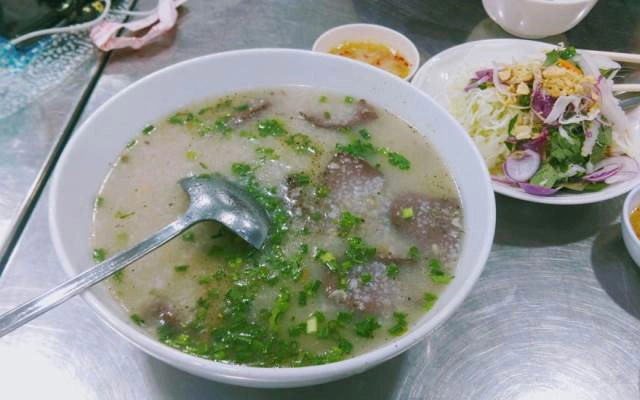 Quán Ăn Quán Trang - Cháo Vịt, Gỏi & Bún Măng