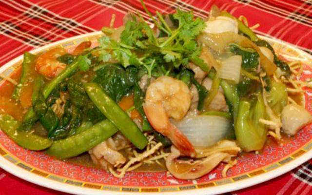 Quán Ăn Quán Việt Hoa - Hủ Tiếu Xào, Mì Xào Giòn & Cơm Gà